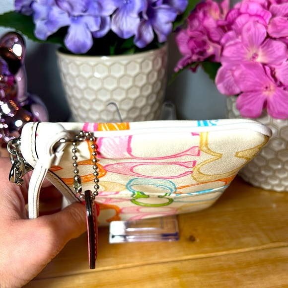 VTG Coach Wristlet Pouch White Canvas Signature C Multi Color Print Leather Trim